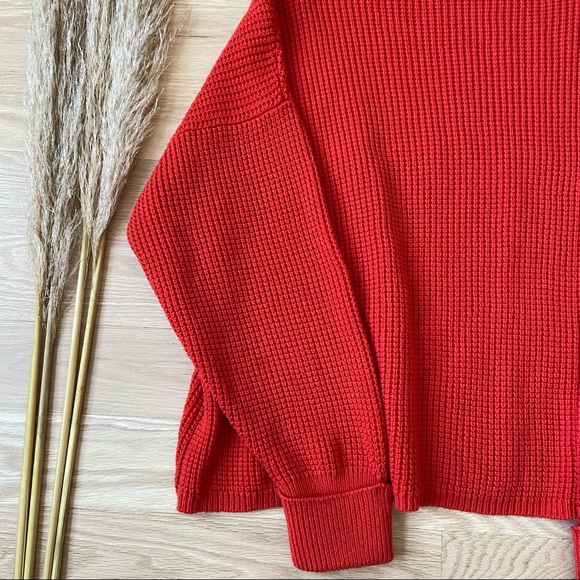 SOLD | French Connection | Red Waffle Knit Pullover Sweater | Size Medium - Picture 7 of 11